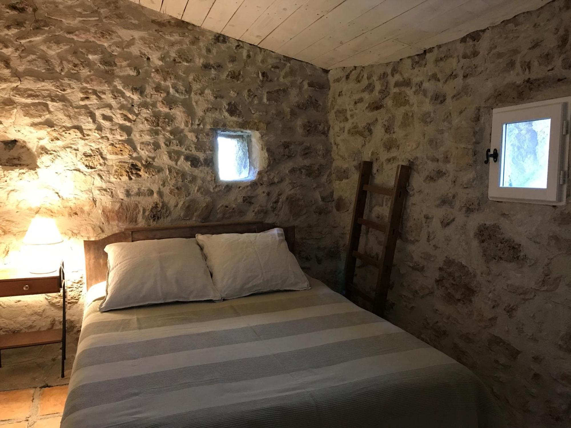 Bergerie Eco-Gite Serre Rouge Durban-Corbieres ภายนอก รูปภาพ